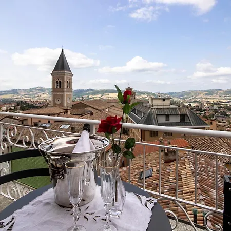 Penzion Residenza Le Terrazze Di Gualdo Rent Gualdo Tadino
