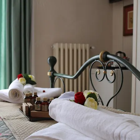 Penzion Residenza Le Terrazze Di Gualdo Rent Gualdo Tadino